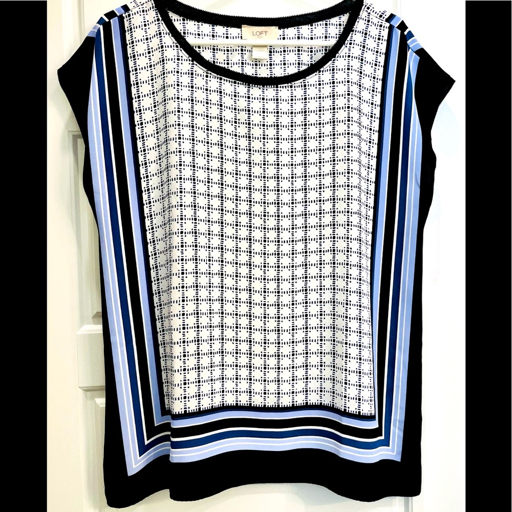 Medium LOFT tunic. Like new.